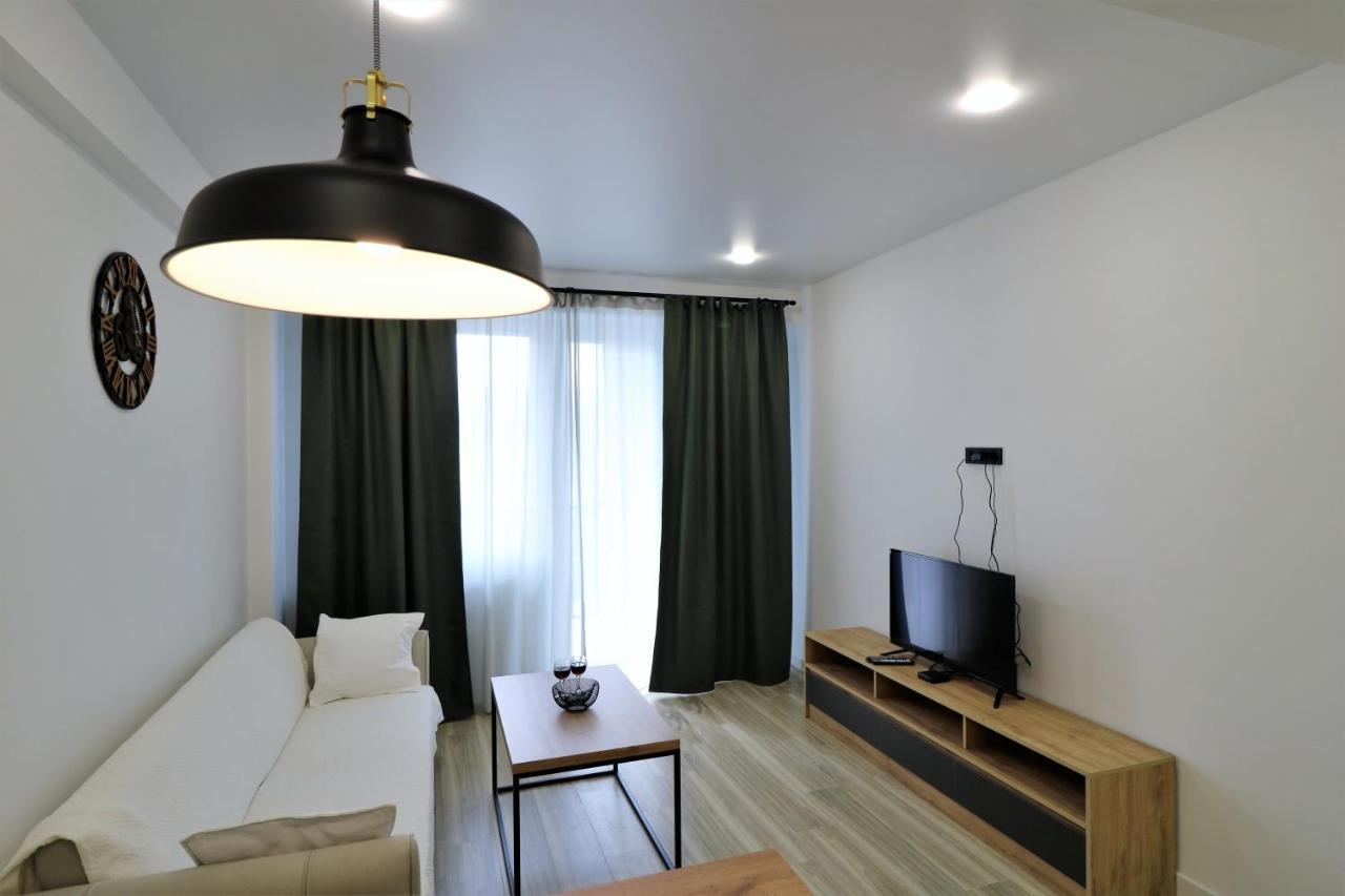 Twins Tower Appartement Tbilisi Buitenkant foto
