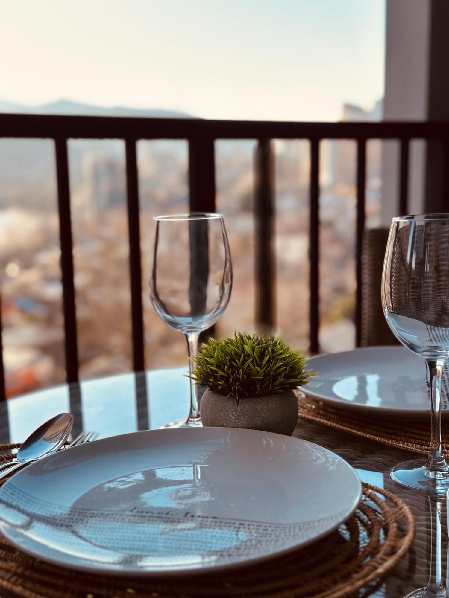 Twins Tower Appartement Tbilisi Buitenkant foto