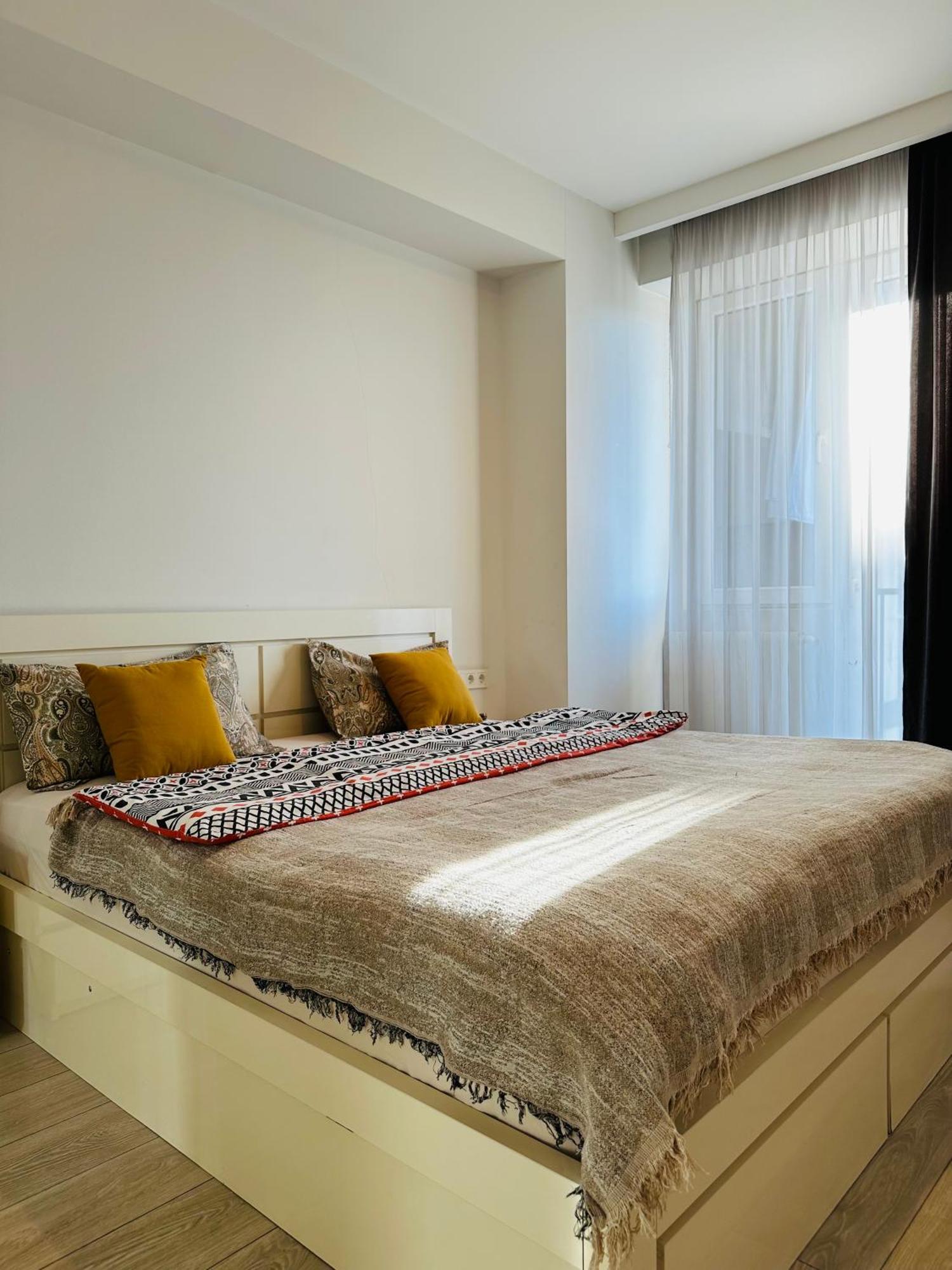 Twins Tower Appartement Tbilisi Buitenkant foto