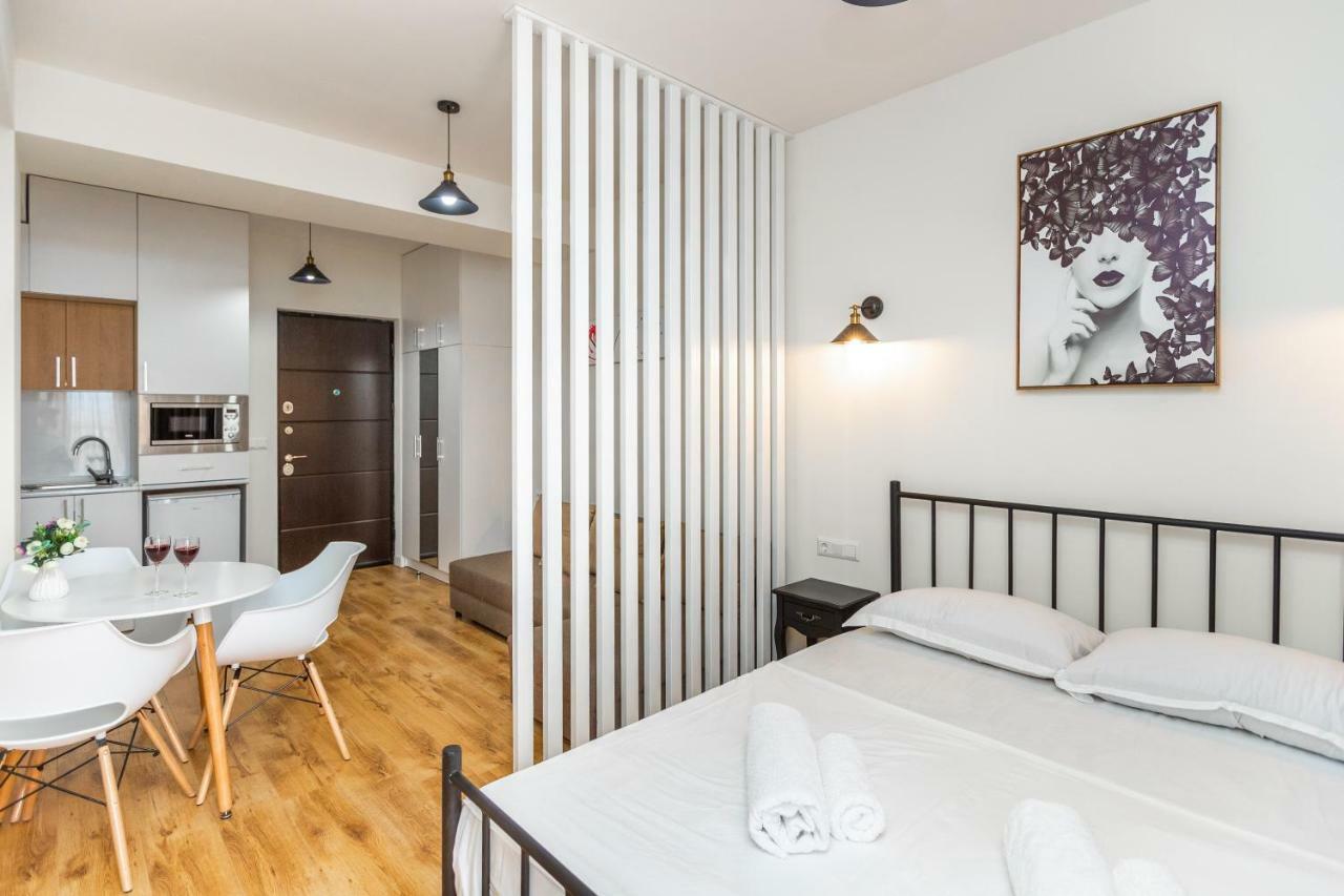 Twins Tower Appartement Tbilisi Buitenkant foto